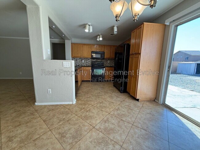 Foto del edificio - 22621 W Yavapai St