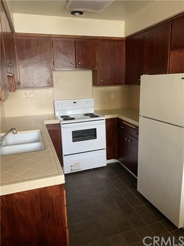 Building Photo - 435 S Hudson Ave