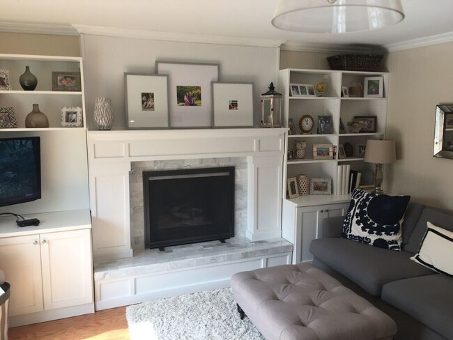 Foto del edificio - 1721 Shagbark Ct