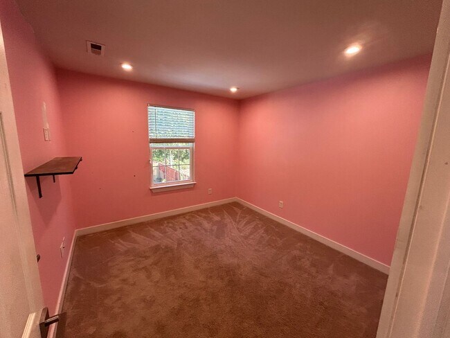 Foto del edificio - Home in Easley  4 Bedroom 2.5 Bath in the Stonehurst Plantation Community !!!