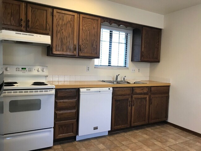 Foto del edificio - 3723-3725 Findlay Lane - Mitchell