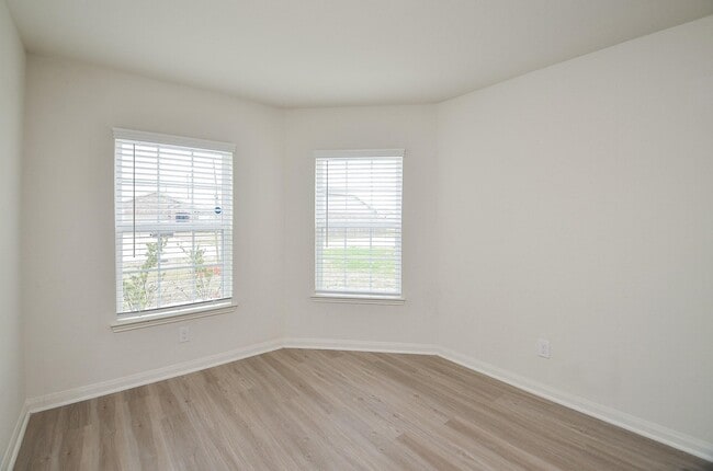 Foto del edificio - 2037 Mule Ridge Dr