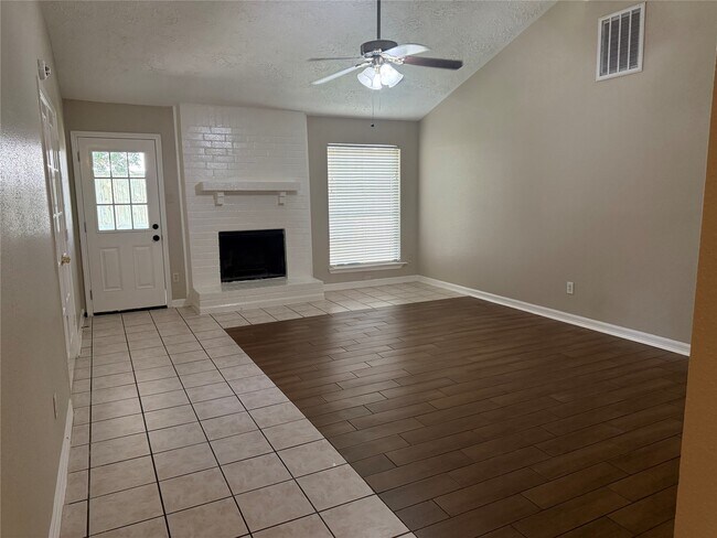 Building Photo - 4531 Burkegate Dr