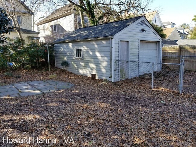 Foto del edificio - 2 br, 1 bath House - 1525 Morris Avenue