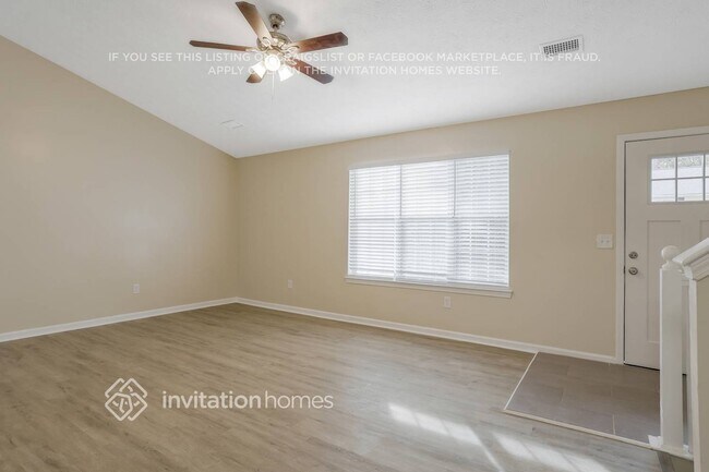 Building Photo - 1350 Stoneleigh Way