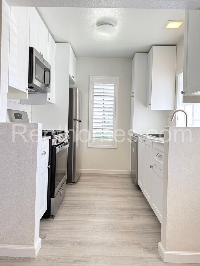 Foto del edificio - 8521-247 Summerdale Road