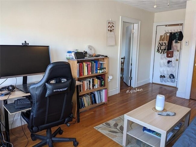 Photo - 38 Day St Apartment