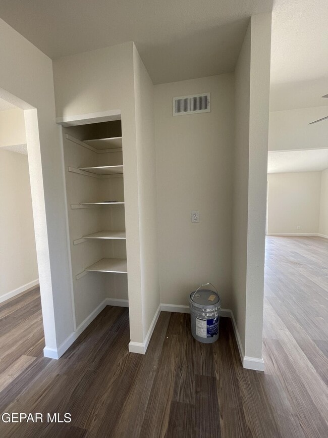 Building Photo - 4449 Finch Way