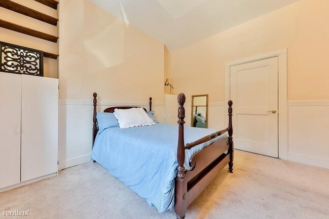 Building Photo - 1 br, 1 bath  - 266 Commonwealth Ave 2R