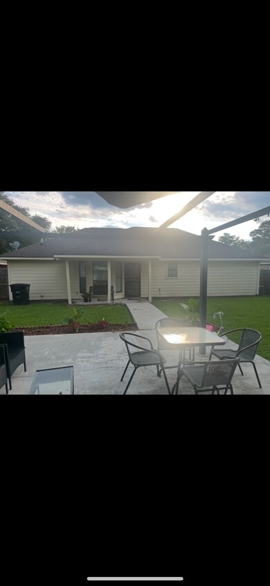 Primary Photo - 5732 Benson Dr
