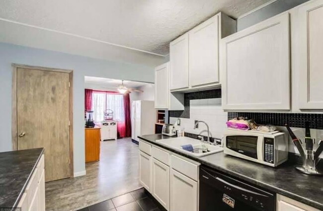 Dining room - 1295 Euclid St
