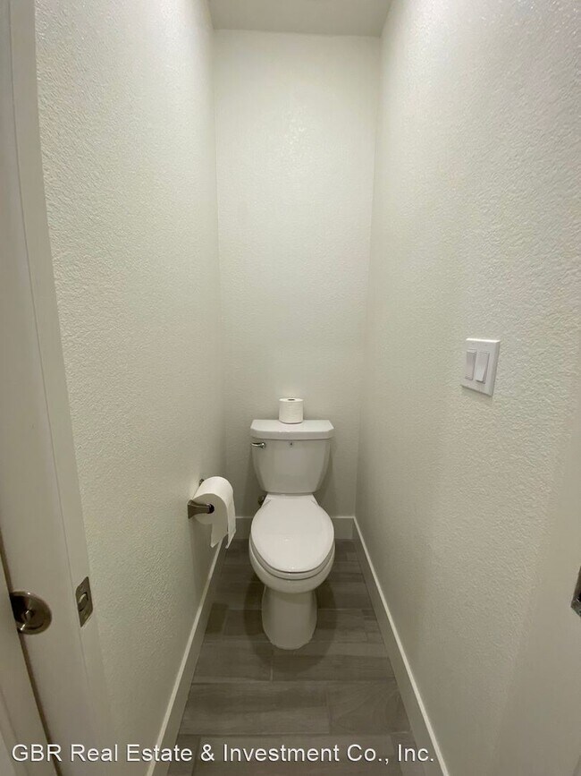 Building Photo - 4 br, 2 bath House - 12794 Knightsbrook Ave.