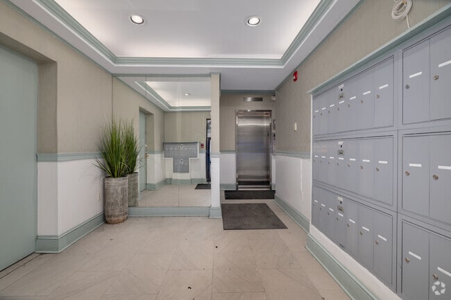 Lobby Photo - Juniper Place