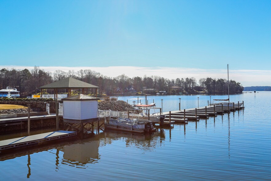 Picture of Northlake Charlotte