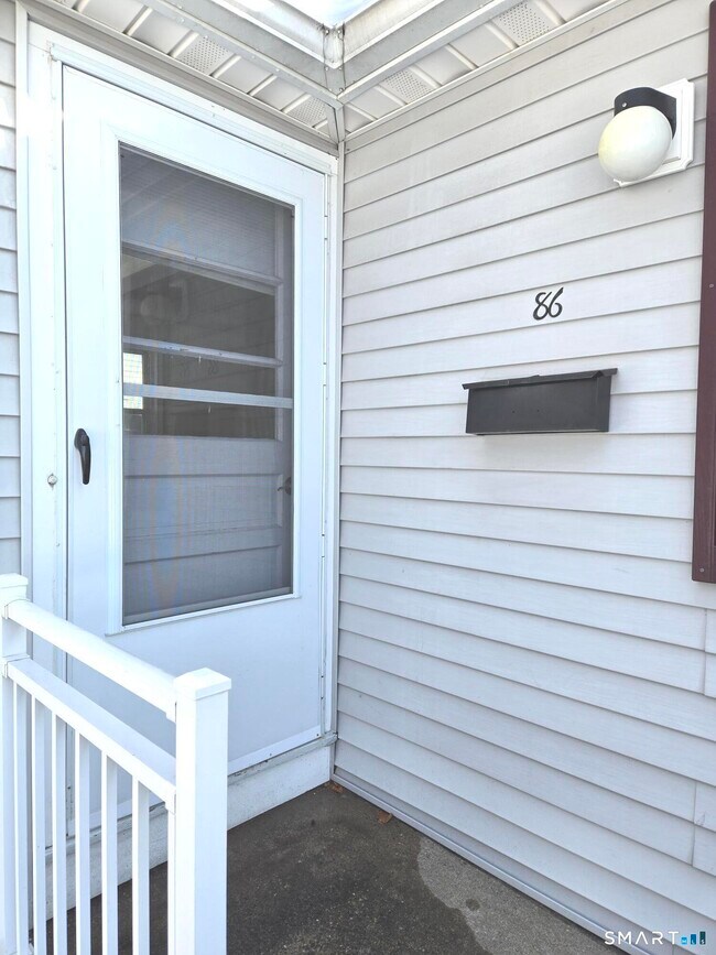 Foto del edificio - 86 Clinton St