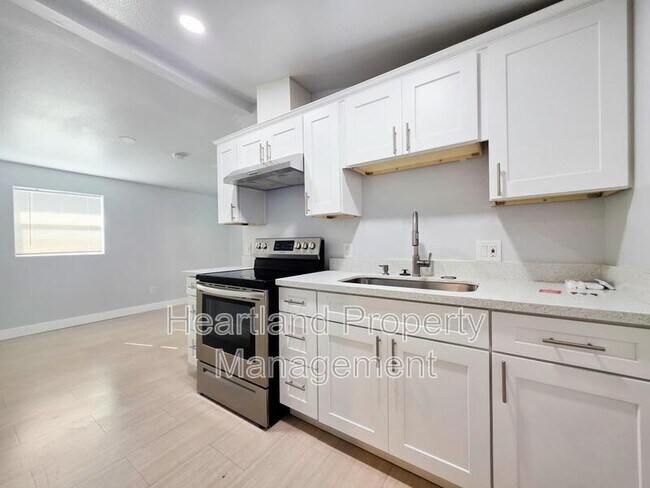 Foto del edificio - 572 El Cajon Blvd