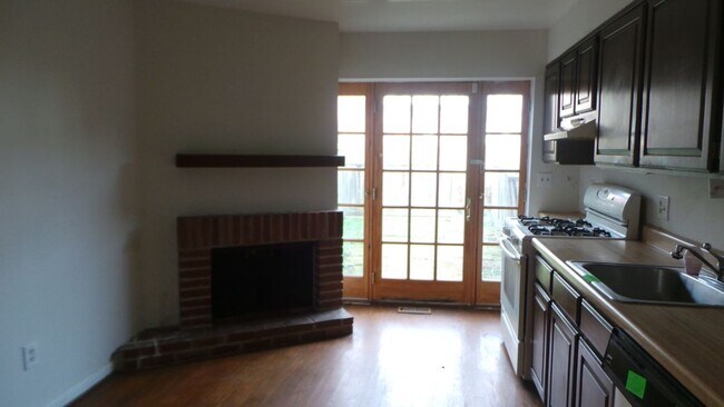 Foto del edificio - 646 W Conway St