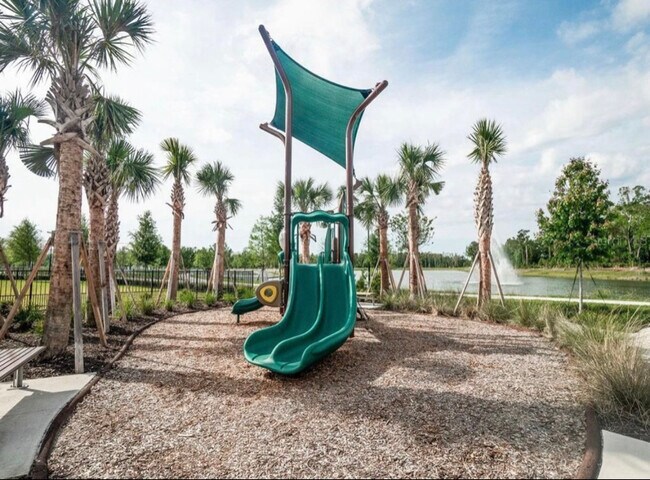 Foto del edificio - 2353 Brix St