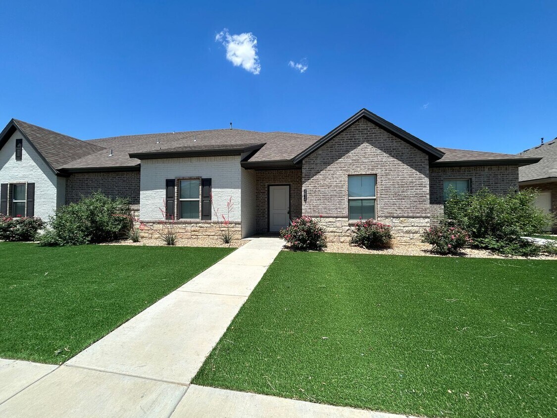 Foto principal - Beautiful 2/2 Located Directly East Of Coo...