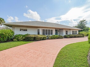 Building Photo - 60 Cache Cay Dr