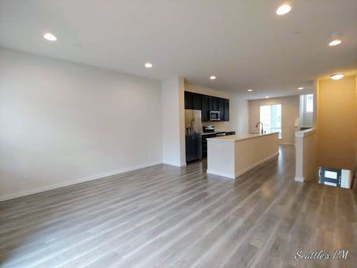 Building Photo - *July Rent Special* Stunning Contemporary ...