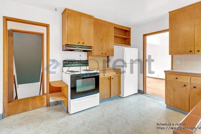 Foto del edificio - 6115 NE Clackamas St