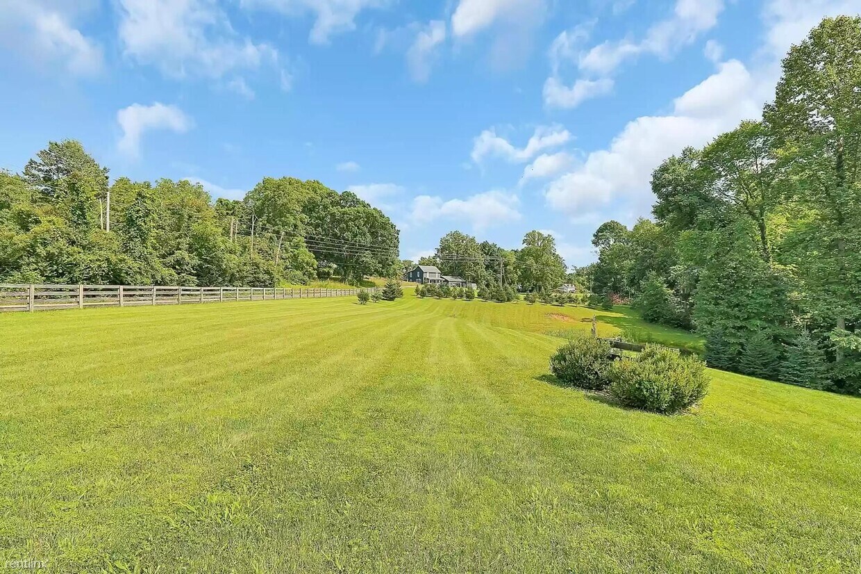 Primary Photo - 2 br, 2 bath House - 10775 Oak Grove Rd