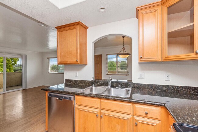 Foto del edificio - Stunning 2 Bedroom, 2 Bath Home in a Secure Gated Community in Oceanside