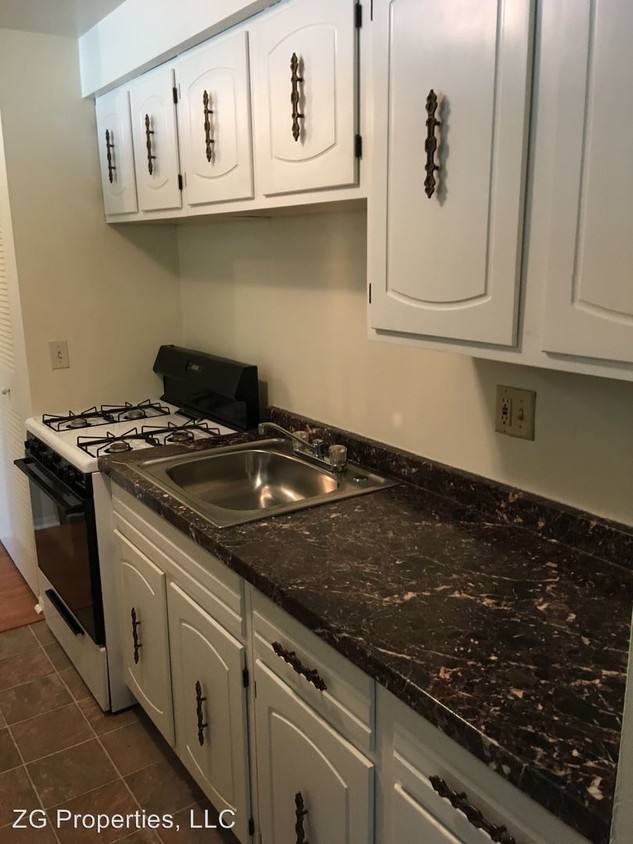 Foto principal - 182 Mathews Ave