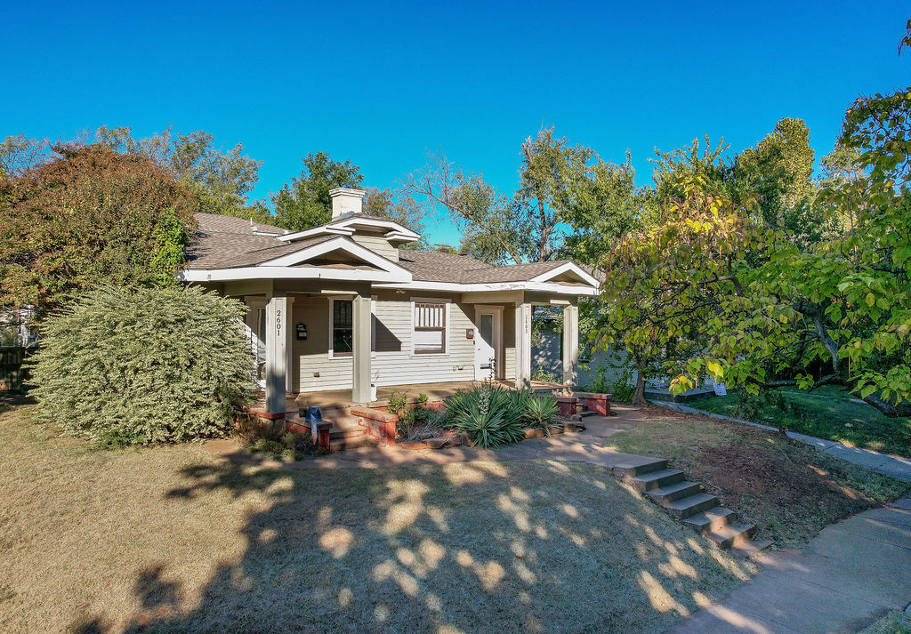 Primary Photo - 2601 N Robinson Ave