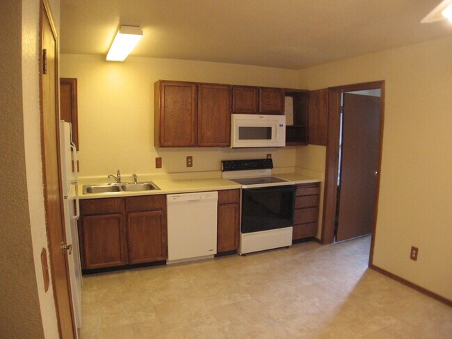 Foto del edificio - 406 Ridges Blvd