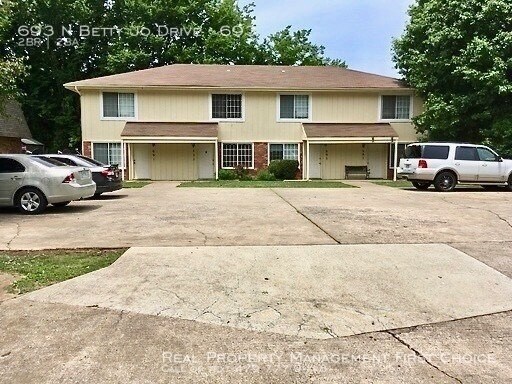 Primary Photo - 693 N Betty Jo Dr