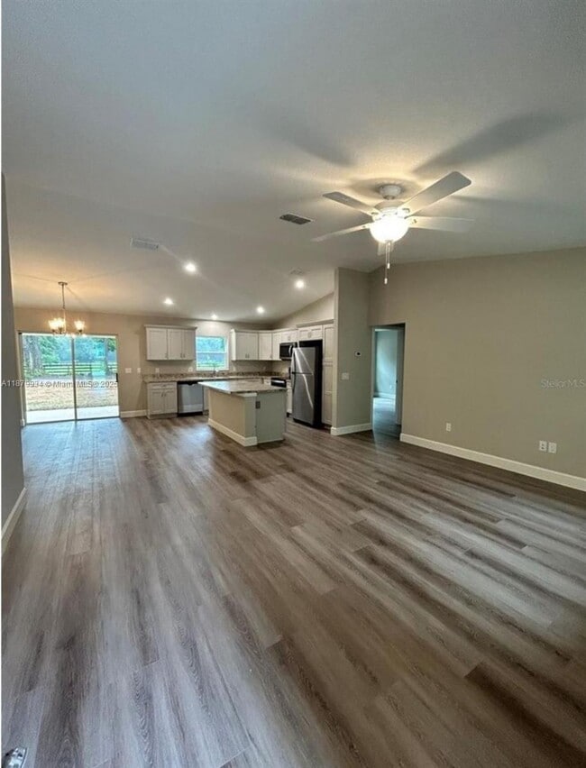 Building Photo - 6083 NW 53rd Ct