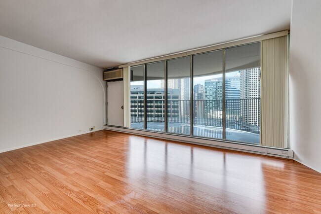 Foto del edificio - 300 N State St