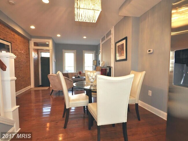 Photo - 131 N Montford Ave Townhome