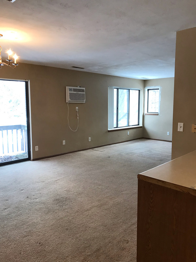 Foto principal - 122 Burke Ave