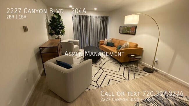 Foto del edificio - 2227 Canyon Blvd