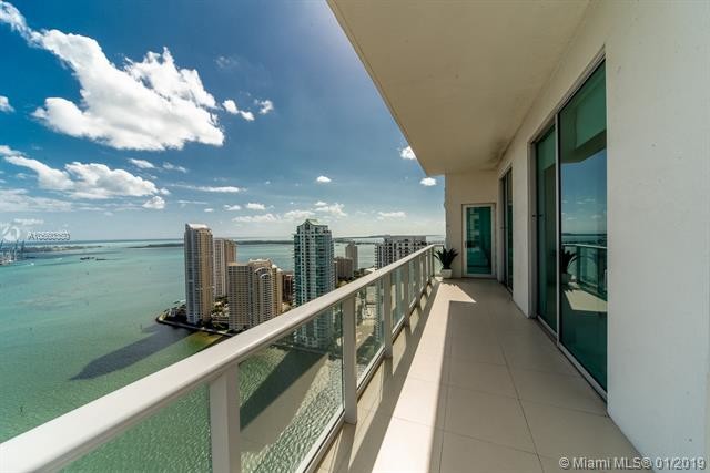 Building Photo - 300 S Biscayne Blvd