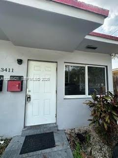 Building Photo - 3411 NW 9th Ct