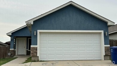 Building Photo - 3704 Octavia Dr