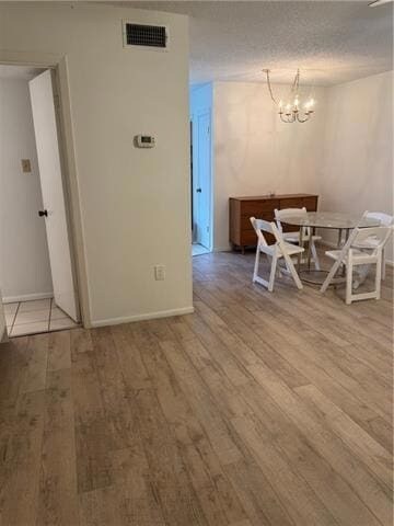 Foto del edificio - 725 Heavens Dr