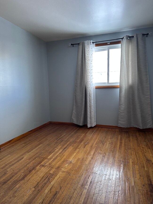 Building Photo - 47 Awood Pl