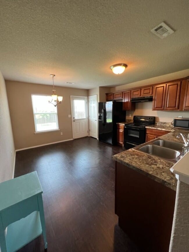 Building Photo - Beautiful Home In Centerton, LAWN MAINTENA...
