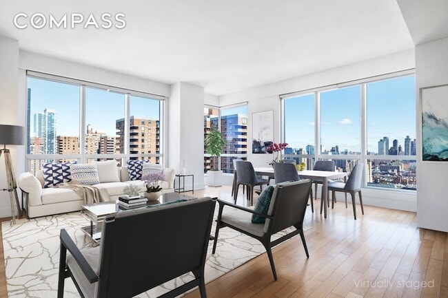 Building Photo - 350 W 42nd St