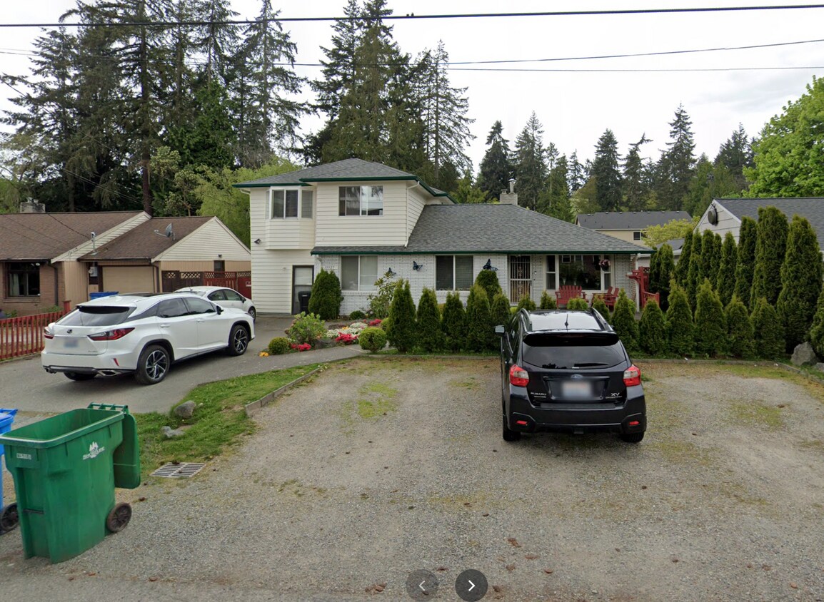 Primary Photo - 15527 Burke Ave N