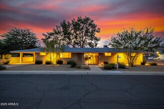 Building Photo - 6242 N 12th Pl