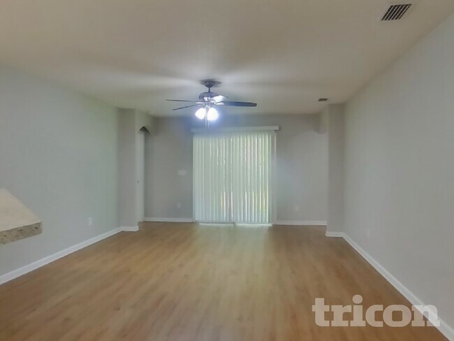 Foto del edificio - 78611 Rock Ct