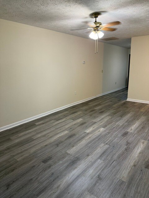 Foto del edificio - 109 Jay Ln