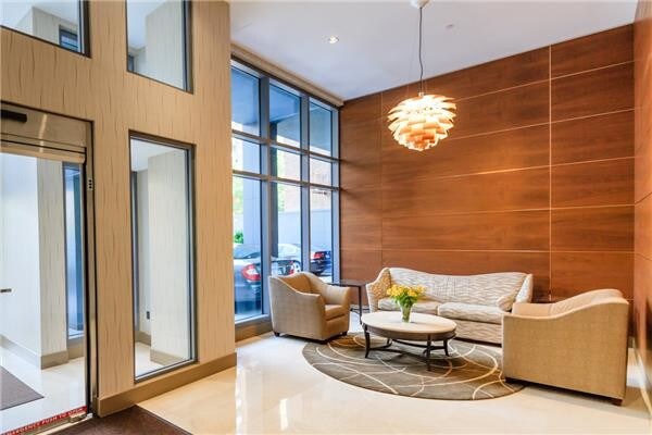 Foto del edificio - 10820 71st Ave