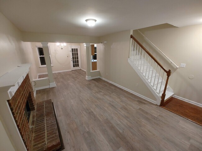 New floors, paint throughout - 2125 Summer Wind Dr SW